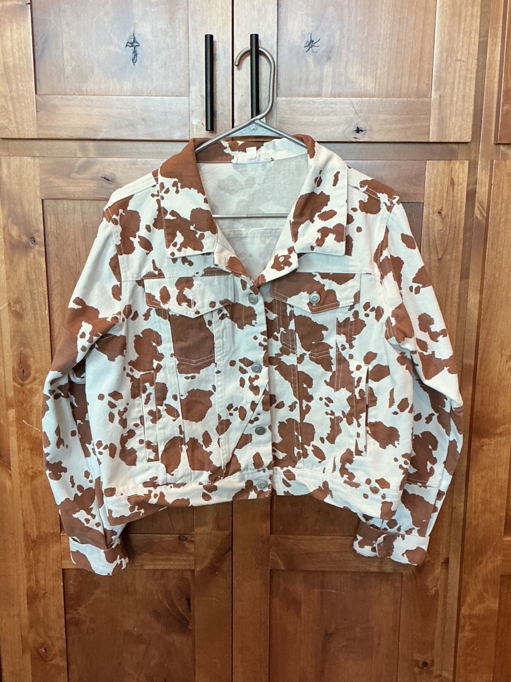 Peach Love California Cow Print Jacket - White & Brown